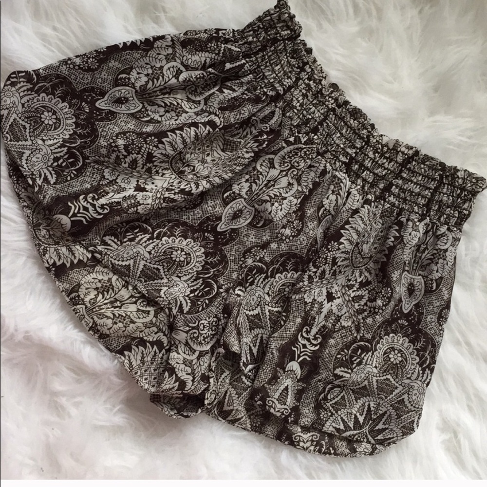 Show me your mumu brown shorts